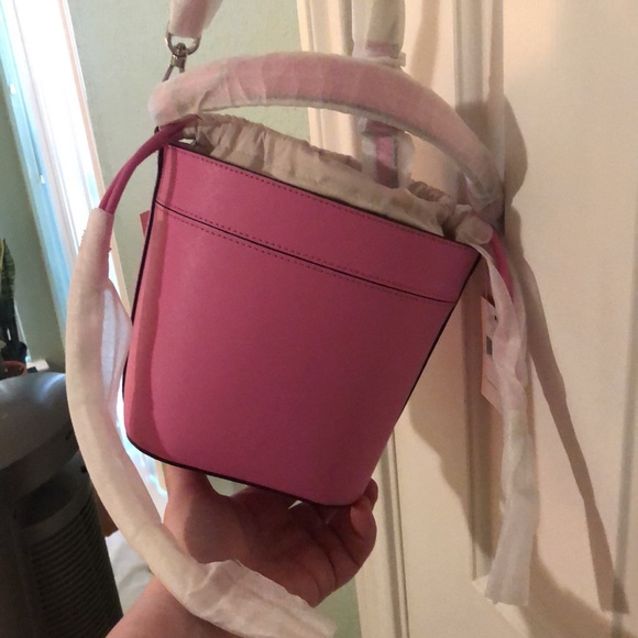 Kate Spade small bucket bag- brand new w/ tags - Picture 4 of 6